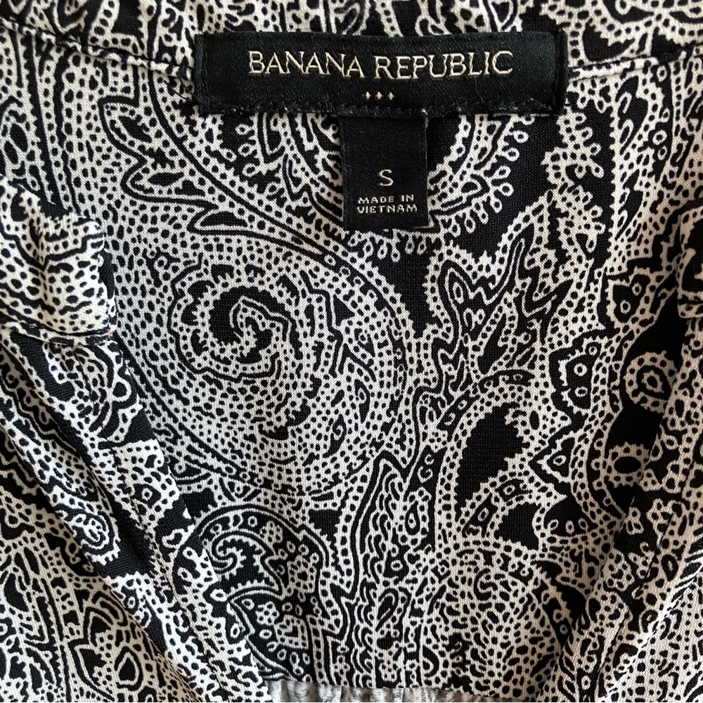 Banana Republic Paisley Printed Tie Waist Dress Size S Sleeveless V-Neck Office